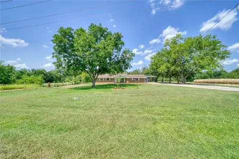1927 Highway 75 N, Madisonville, TX 77864