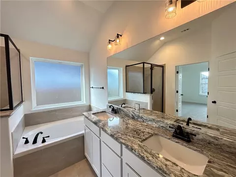 Bath - 3030 Teller Dr, Bryan, TX 77808 photo 1 of 3