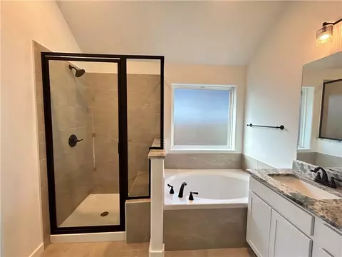 Bath - 3030 Teller Dr, Bryan, TX 77808 photo 2 of 3