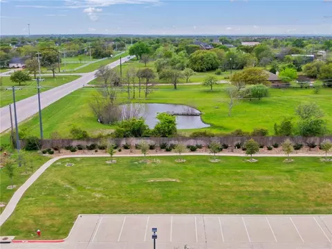 3022 Barron Rd, College Station, TX 77845
