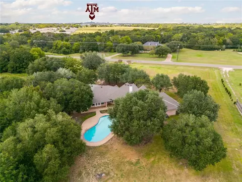 13432 Alacia Ct, College Station, TX 77845