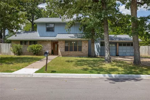 2609 Sandelwood Ct, College Station, TX 77845