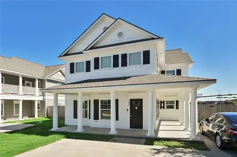 100 Sterling St, College Station, TX 77840