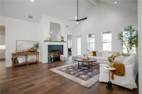 3581 Chantilly Path, Bryan, TX 77808 photo 4