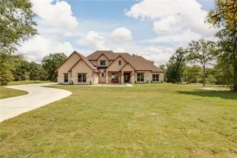 10222 Wessex, Iola, TX 77861