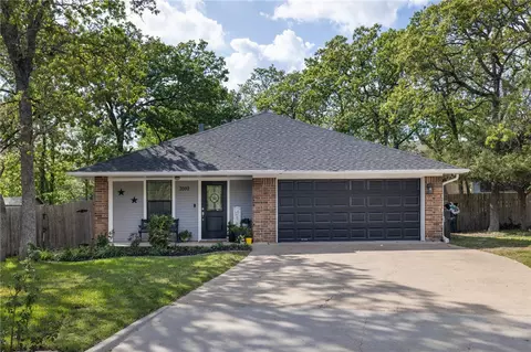 3000 Manorwood Dr, Bryan, TX 77801