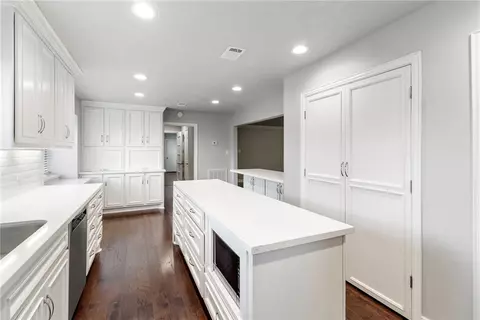 Kitchen - 2807 Barwick Cir, Bryan, TX 77802 photo 2 of 5