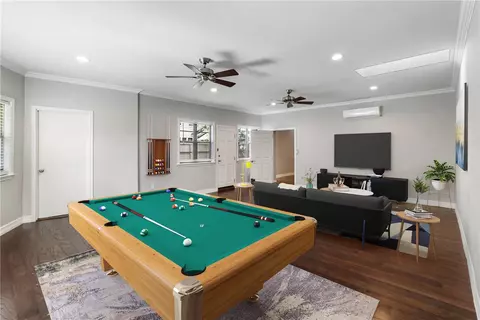 Living - 2807 Barwick Cir, Bryan, TX 77802 photo 3 of 3