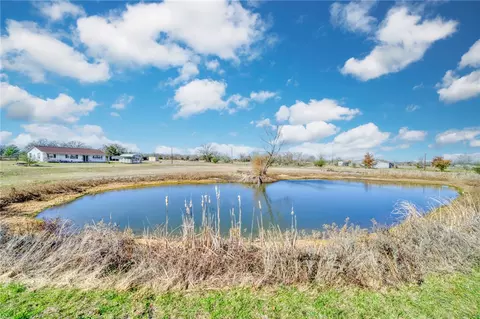 21234 Harrison Dr, Bedias, TX 77831