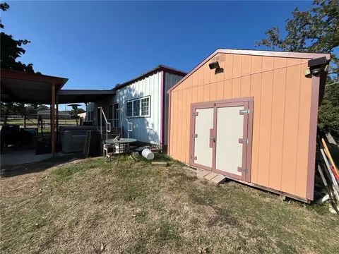 325 Apache Dr S, Somerville, TX 77879 photo 12