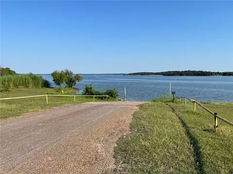 325 Apache Dr S, Somerville, TX 77879 photo 18