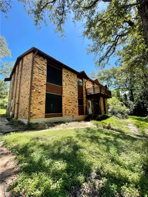 113 Post Oak, Hilltop Lakes, TX 77871