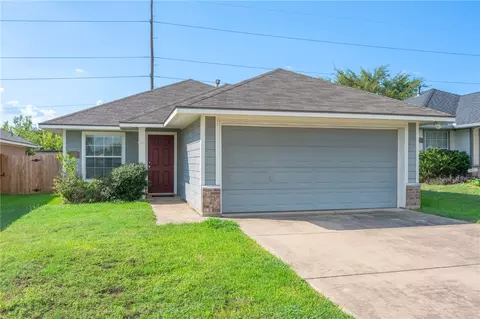 1114 Cottage Grove Cir, Bryan, TX 77801