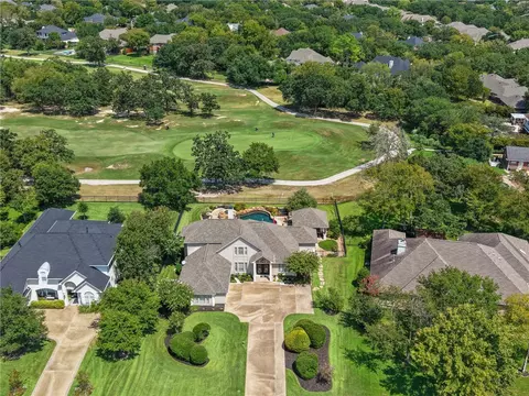 4805 St Andrews Dr, College Station, TX 77845