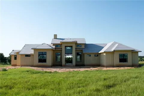 2201 High Meadows Trl, Franklin, TX 77856