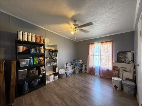 8628 Oakridge Dr, Bryan, TX 77808 photo 10
