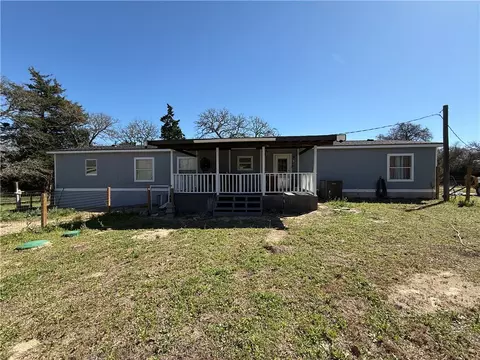 8628 Oakridge Dr, Bryan, TX 77808 photo 3