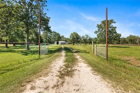 3168 County Road 152, Bedias, TX 77831