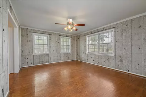 Living - 515 N Sharp, Franklin, TX 77856 photo 5 of 5