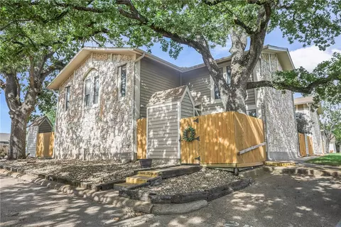 2101 Barak Lane 25, Bryan, TX 77802
