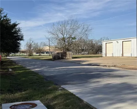 2703 S College Ave, Bryan, TX 77801 photo 4