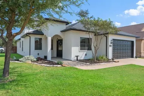 15613 Wood Brk, College Station, TX 77845