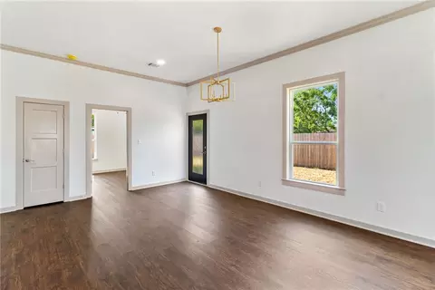 2805 Clarks Ln, Bryan, TX 77808 photo 11
