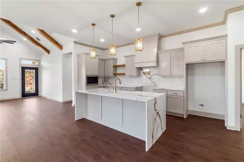 2805 Clarks Ln, Bryan, TX 77808 photo 7