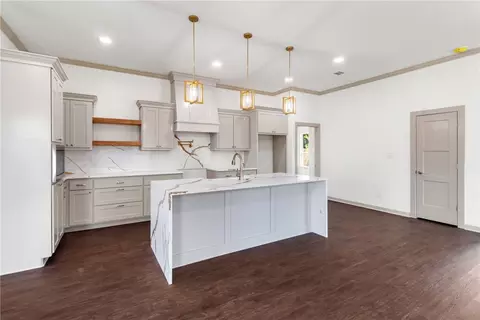 2805 Clarks Ln, Bryan, TX 77808 photo 6