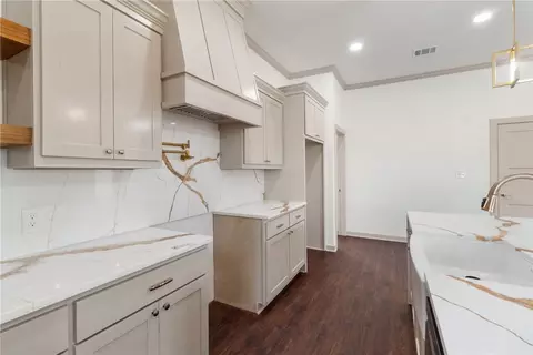 2805 Clarks Ln, Bryan, TX 77808 photo 10
