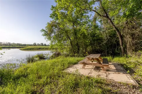 000 Clear Lake Rd, Bryan, TX 77808 photo 10