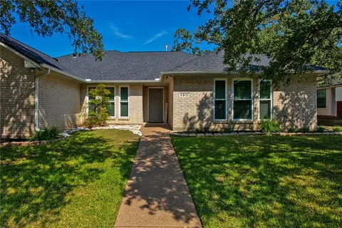 5901 Sheffield Terrace Ln, Bryan, TX 77802