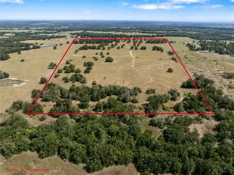 4796 Britten Rd, Bryan, TX 77807