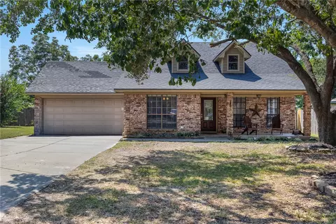 3920 Sierra Ct, Bryan, TX 77802
