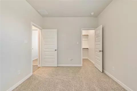 Bedroom - 1394 Kingsgate Dr, Bryan, TX 77807 photo 3 of 7