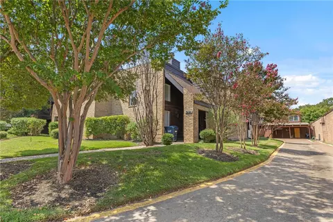 1530 Wolf Run, College Station, TX 77840
