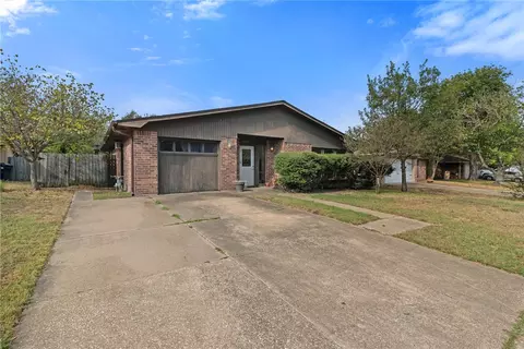 3402 Coastal Dr, College Station, TX 77845