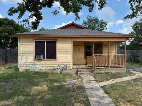 105 S Reed Ave, Bryan, TX 77803