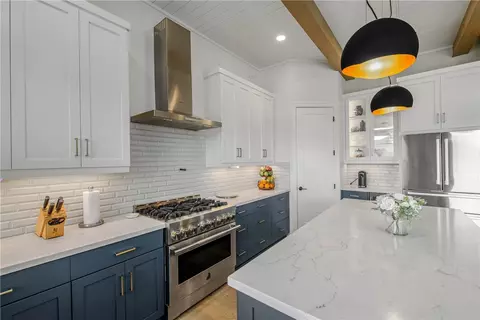 Kitchen - 5008 Grayson Way, Bryan, TX 77802 photo 4 of 5