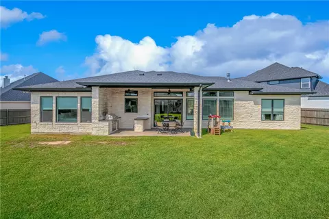 Exterior - 5008 Grayson Way, Bryan, TX 77802 photo 6 of 8