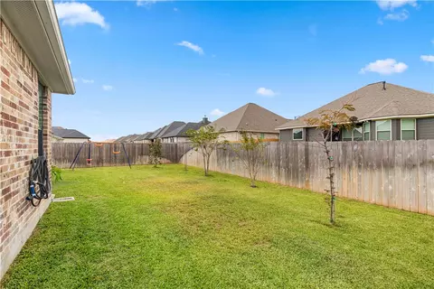 3033 Teller Dr, Bryan, TX 77808 photo 38