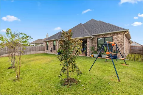 3033 Teller Dr, Bryan, TX 77808 photo 6