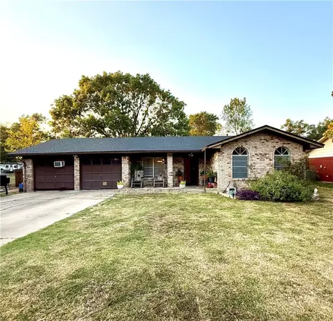 507 Sams, Taylor, TX 76574