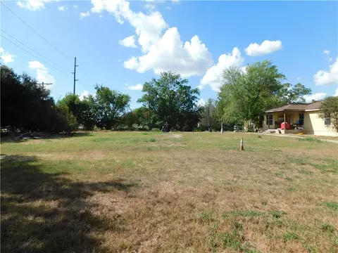 3606 Rabbit Ln, Bryan, TX 77808 photo 3