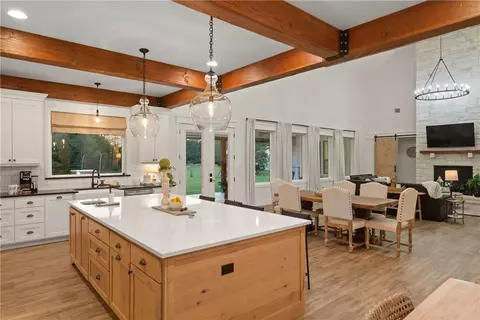 Kitchen - 27201 Double Culvert Rd, Hempstead, TX 77445 photo 3 of 5