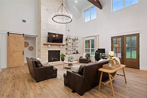 Living - 27201 Double Culvert Rd, Hempstead, TX 77445 photo 4 of 5