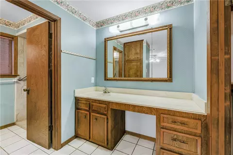 Bath - 2500 Arbor Dr, Bryan, TX 77802 photo 1 of 3
