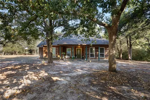 116 Lost Ln, Bellville, TX 77418