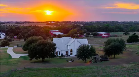 5800 Cedar Hill Rd, Brenham, TX 77833