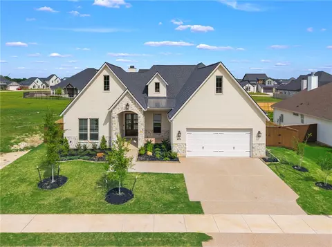 4719 Coral River Rd, College Station, TX 77845